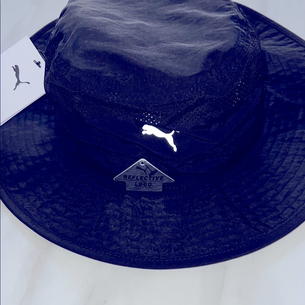 Puma Black bucket Hat with reflection Logo